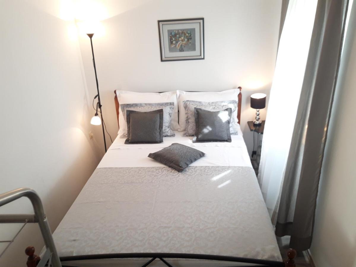 Ferienwohnung Luxury Mansarda Duplex - City Centre - Stone House Split Exterior foto