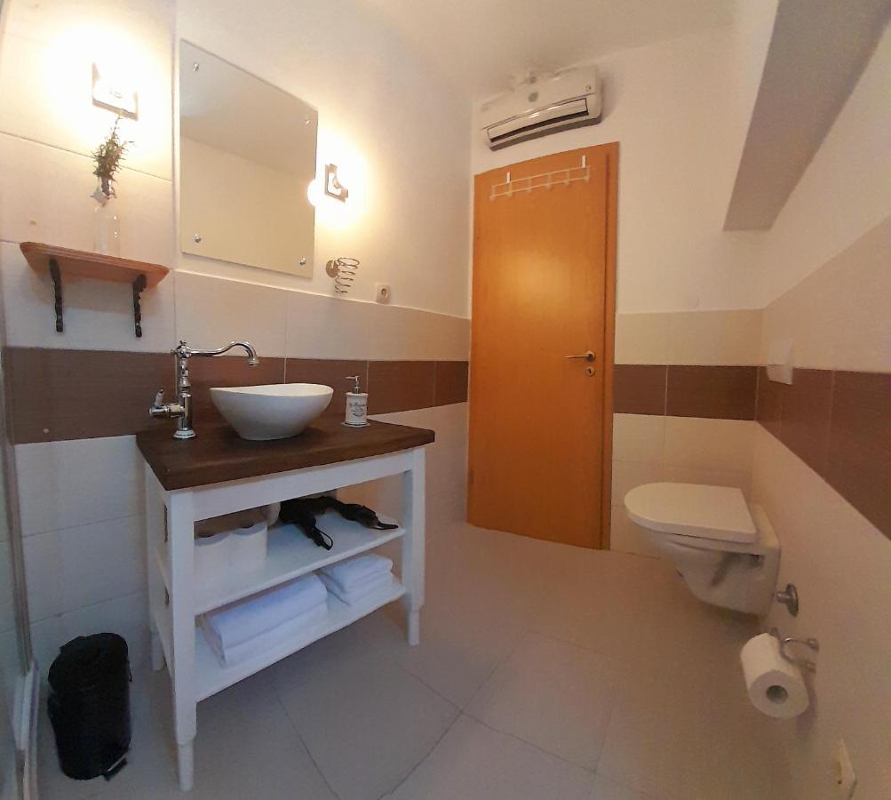 Ferienwohnung Luxury Mansarda Duplex - City Centre - Stone House Split Exterior foto